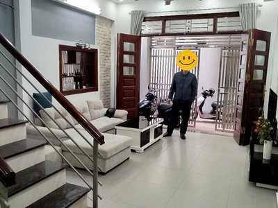 Chính chủ bán gấp nhà có 6 phòng dt: 49,5m2, 5 tầng ngõ 354 trường chinh, đống đa, tl 8.05 tỷ. 1