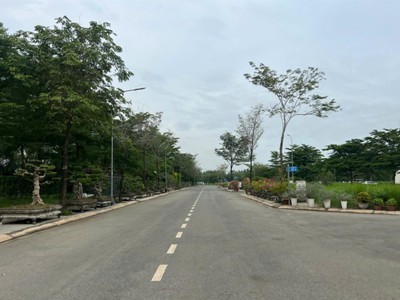 Sốc, đất sổ đỏ 94m giá chỉ 5.3 tỷ ở đường đào sư tích, hẻm xe hơi 2