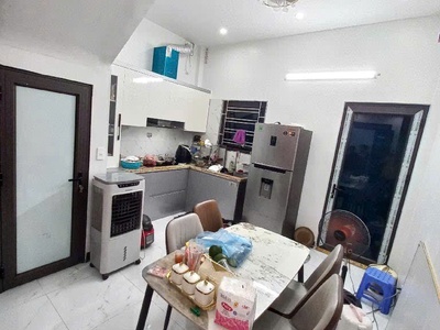Chính chủ cần bán nhà 4 tầng hoàng mai -hà nội 4