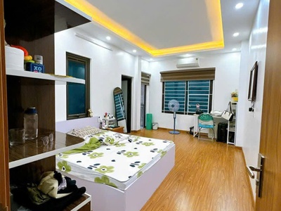 Bán nhà vạn bảo, phố vip, dt t2 70  m2, mt 6m, 9 tầng thang máy- lô góc- kd sầm uất- giá 30 tỷ 2
