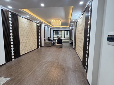 Nhà BA ĐÌNH 50m2 x 7 tầng thang máy - Ngõ nông, ngay sát phố. 0