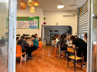Sang nhượng quán phở bò tại thị trấn đông anh, hà nội. 3