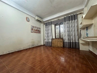 Chính chủ cho thue nhà tại ngõ 649, đường lĩnh nam, hoàng mai dt 32m2x2.5 tầng giá 6.5tr/th 1