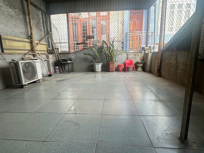 Chính chủ cho thue nhà tại ngõ 649, đường lĩnh nam, hoàng mai dt 32m2x2.5 tầng giá 6.5tr/th 3