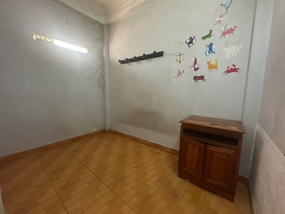 Chính chủ cho thue nhà tại ngõ 649, đường lĩnh nam, hoàng mai dt 32m2x2.5 tầng giá 6.5tr/th 2