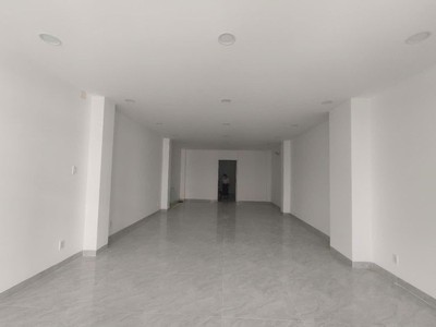 Cho thuê nhà phường an phú quận 2, diện tích 5x20, có hầm và thang máy. 2