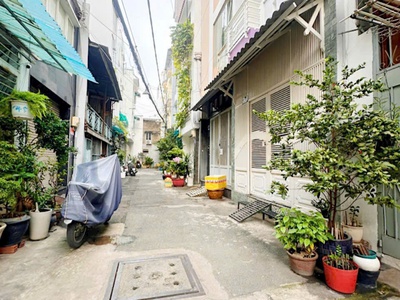 4.65 tỷ- bán nhà 5 tầng đúc phan chu trinh- chợ bà chiểu- dt 32m2- full công năng 1