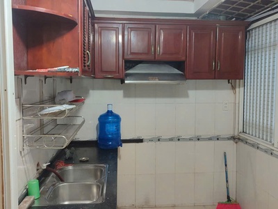 Cho thuê nhà Tô Vũ , Văn Cao . Đường rộng 2 ô tô tránh nhau . Làm Văn Phòng , Spa ... kết hợp ở ok 1