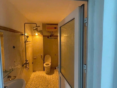 Bán nhà 3.5 tầng gara oto ngõ phố Lê Viết Quang, TP Hải Dương, 48.5m2, mt 4.38m, 3 ngủ, 3vs 2