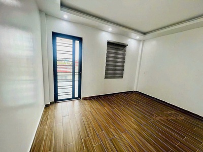 Nhà lô góc 4 tầng ô tô để cửa - cạnh Hoàng Huy An Đồng. 5