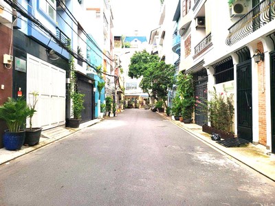 Bán Nhà Đường Nguyễn Minh Hoàng Quận Tân Bình.DT:5x16,5m.Giá 17 tỷ 0