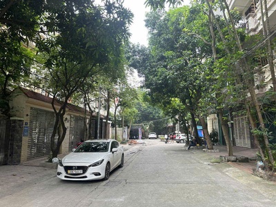 Bán gấp cổ nhuế  kinh doanh sầm uất, ngõ thông các ngả, gara ô tô, 55mx5t chỉ 8.4 tỷ 0