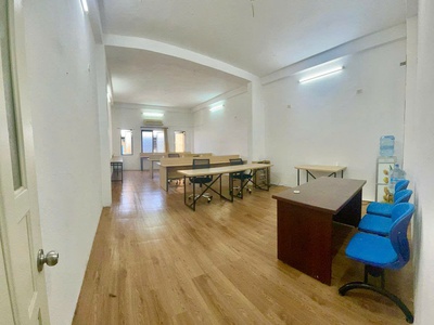 Văn phòng mặt tiền đường 2/9 diện tích 65 m2 giá 6 triệu 2