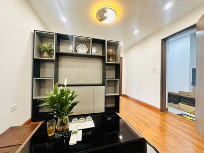 Cơ hội cho bạn  chỉ 2 tỷ tiểu học nhà tt lô góc 57m tầng 2 phố bạch mai. sđcc 0