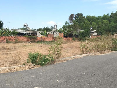 Đất gần sân bay long thành ngang 40m full thổ cư 2