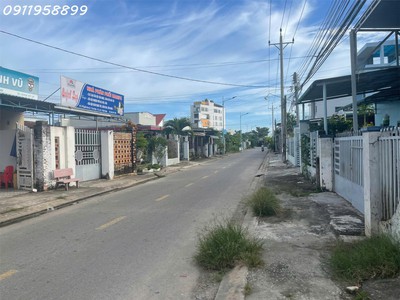 Ngợp bank  bán gấp 159m2 đất thổ cư đường nguyễn văn cừ, thị xã lagi chỉ 2.5 tỷ 4