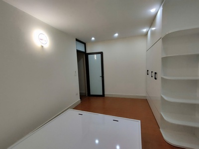 Bán Nhà Dân Xây Ở Ngô Thì Nhậm,Hà Đông,Ngõ Thông,Ô Tô Chạy Qua.Gía 7.95Tỷ Có TL 4