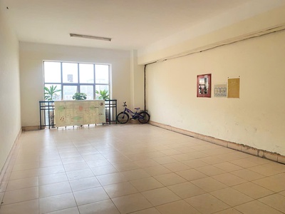 -	Căn chung cư lớn hơn 72m2 02 phòng ngủ, 01 vệ sinh cho thuê giá tốt 9tr đồng/tháng 7