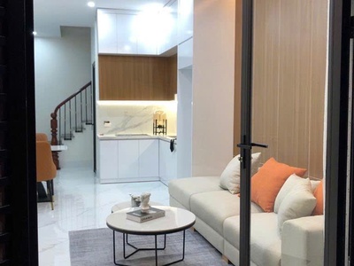 Bán nhà chiến thắng văn quán hà đông. diện tích 36m2 . 5 tầng nhà mới. 3 thoáng vĩnh viễn. ô tô đỗ 1