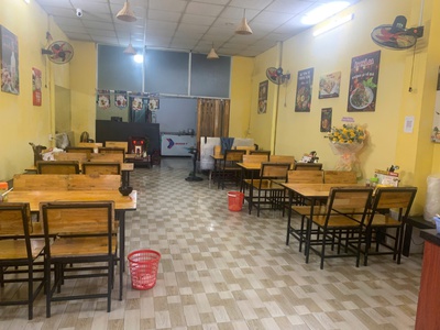 Mình có việc nên cần sang nhượng lại hàng ăn cạnh số 02 châu thị vĩnh tế - đà nẵng 0
