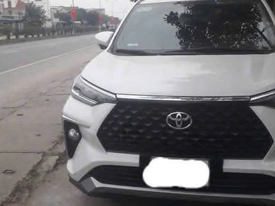 Toyota Veloz Cross 2022 CVT - 8000 km- 590 triệu 0