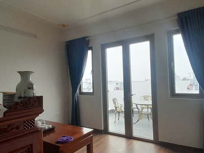 Cho Thuê nhà mặt đường Tôn Đức Thắng gần ngã 5 Cơ Điện An Dương , có thang máy , thang bộ , làm VP , 1