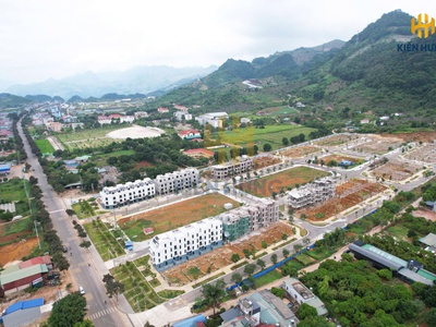 Chính chủ cần bán xuất ngoại giao tại trung tâm thị xã mộc châu, full sổ 4