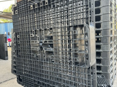 Pallet nhựa cũ tại Dĩ An chuyên phân phối trong các khu công nghiệp 0