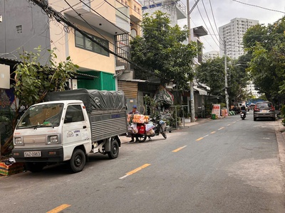 Mặt tiền kinh doanh  đường số 5 kdc chợ tân mỹ -  phú mỹ hưng   quận 7- đường 10m - 100 m2 - 10 tỷ 1