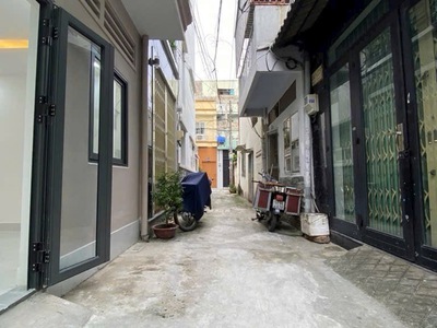 Chính chủ trang bìa nhà đẹp ở ngay - tân kỳ tân quý - ngay aeon tân phú - 2 tầng - hơn 3 tỷ  0