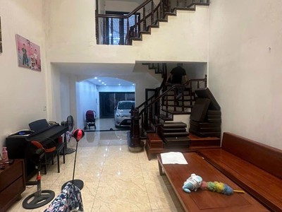 Rẻ nhất khu vực 6 tầng, 90m , 6pn, 6wc, lạc long quân, tây hồ - 17 tỷ gara oto , ô chờ thang máy 2