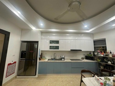 Rẻ nhất khu vực 6 tầng, 90m , 6pn, 6wc, lạc long quân, tây hồ - 17 tỷ gara oto , ô chờ thang máy 3