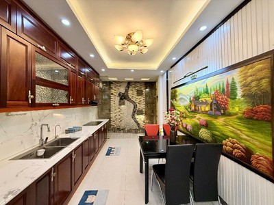 Nhà đẹp ở luôn - full nội thất - ô tô đỗ cửa thoáng trước sau thịnh quang- đống đa 1