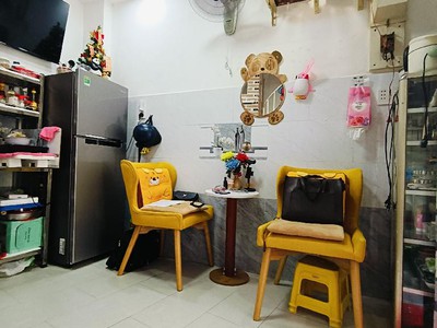 Nhà vuông vức phù hợp anh chị tc bé - 3 tầng - q.tb - nguyễn thái bình - ngang 3.4m giá chỉ 3 t 2 2