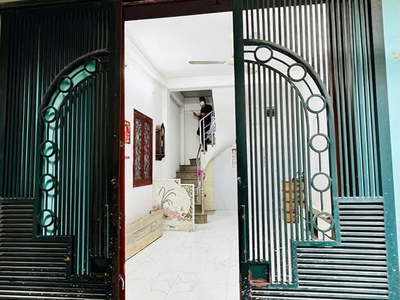 Cho thuê nhà phố đông tác, ở nhóm, gia đình, vp, kd onl 37m2, 5 tầng, 3 ngủ, 15 triệu 0