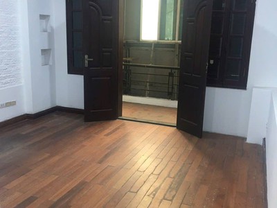 Cho thuê nhà mặt phố trần khát chân làm ngân hàng, văn phòng, spa 4