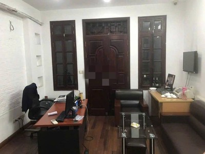 Cho thuê nhà mặt phố trần khát chân làm ngân hàng, văn phòng, spa 3