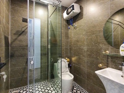 Nhà mặt phố tại đường cát cụt - diện tích: 70m2 xây 6 tầng có thang máy 4