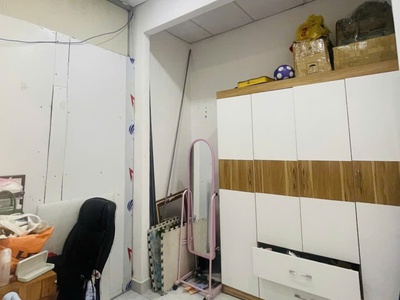 Giàm 1 ty, mới ở ngay, kha vạn cân, chợ thủ đức, đường 6m, dt 73m2   6 x 11   chỉ 3.95ty 0