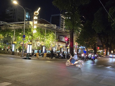 Cho thuê nhà 2 Mặt Tiền đường Trần Quốc Thảo, P6, Quận 3. Trệt, 4 lầu, DT 200m2 chỉ 45tr 2