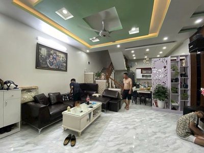 Cho Thuê nhà riêng Độc lập đường Trung Lực Full Nội thất 5