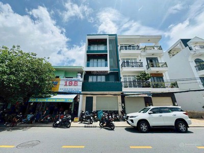 Bán gấp,mặt tiền kinh doanh ngô quyền q5 5x18.5 ,6tầng,full toàntoàn bộ nội thất xịn 23 tỷ 0