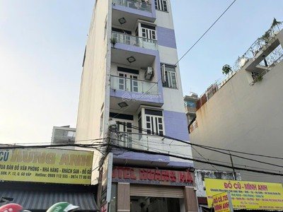 Cần sang nhượng nhà mặt phố 6 tầng  p12 gò vấp, đnag kinh doanh khách sạn thu nhập doanh thu cam 0