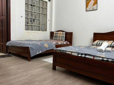 Cần sang nhượng nhà mặt phố 6 tầng  p12 gò vấp, đnag kinh doanh khách sạn thu nhập doanh thu cam 2