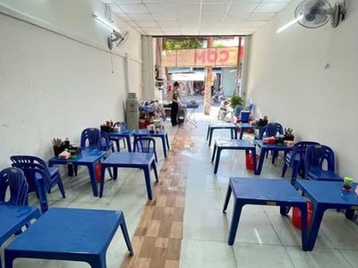 Quận 9   quán đẹp lắm   sang rẻ 39tr - quán ăn , dt : 4,5m x 16m , tel : 0911798777   chính chủ 0