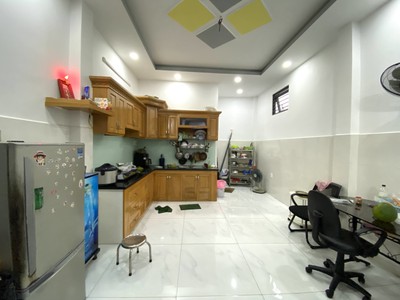 Chỉ có 4,5 tỷ sở hữu ngay nhà 2 tầng, 96m2 ngang 5m, hẻm oto ngay nguyễn minh hoàng p12 tân bình 1