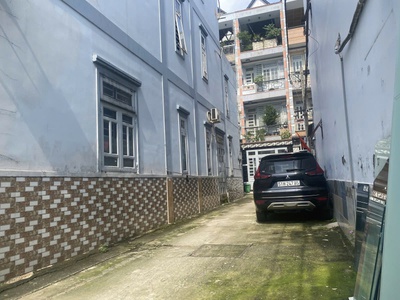3 mặt hẻm 10m khu dân cư  cao tầng sát chợ, lê đức thọ, đường trước nhà 10m nhà ở cực đẹp chdv cho 2
