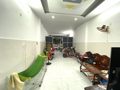 Chỉ có 4,5 tỷ sở hữu ngay nhà 2 tầng, 96m2 ngang 5m, hẻm oto ngay nguyễn minh hoàng p12 tân bình 3