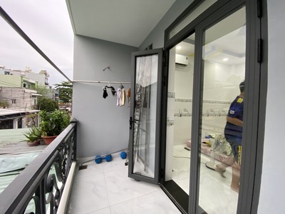 Chỉ có 4,5 tỷ sở hữu ngay nhà 2 tầng, 96m2 ngang 5m, hẻm oto ngay nguyễn minh hoàng p12 tân bình 2