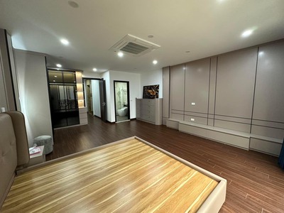 Bán Nhà Ngõ 81 Phố Trạm, Long Biên, 45m2, 6 Tầng, MT5m, Garra Ô Tô, Thang Máy 3